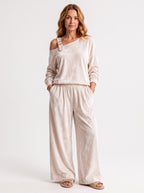Damen-Off-Shoulder-Oberteil mit weit geschnittener Hose als Set