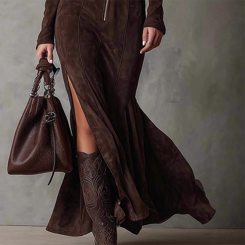 Schnell sein! Langes Kleid mit langen Ärmeln aus Wildlederimitat mit Reißverschluss
